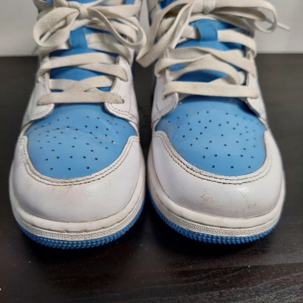 Jordan Nike Air Jordan 1 Mid Shoes Youth Size 6.5Y Blue White UNC FZ3933-114